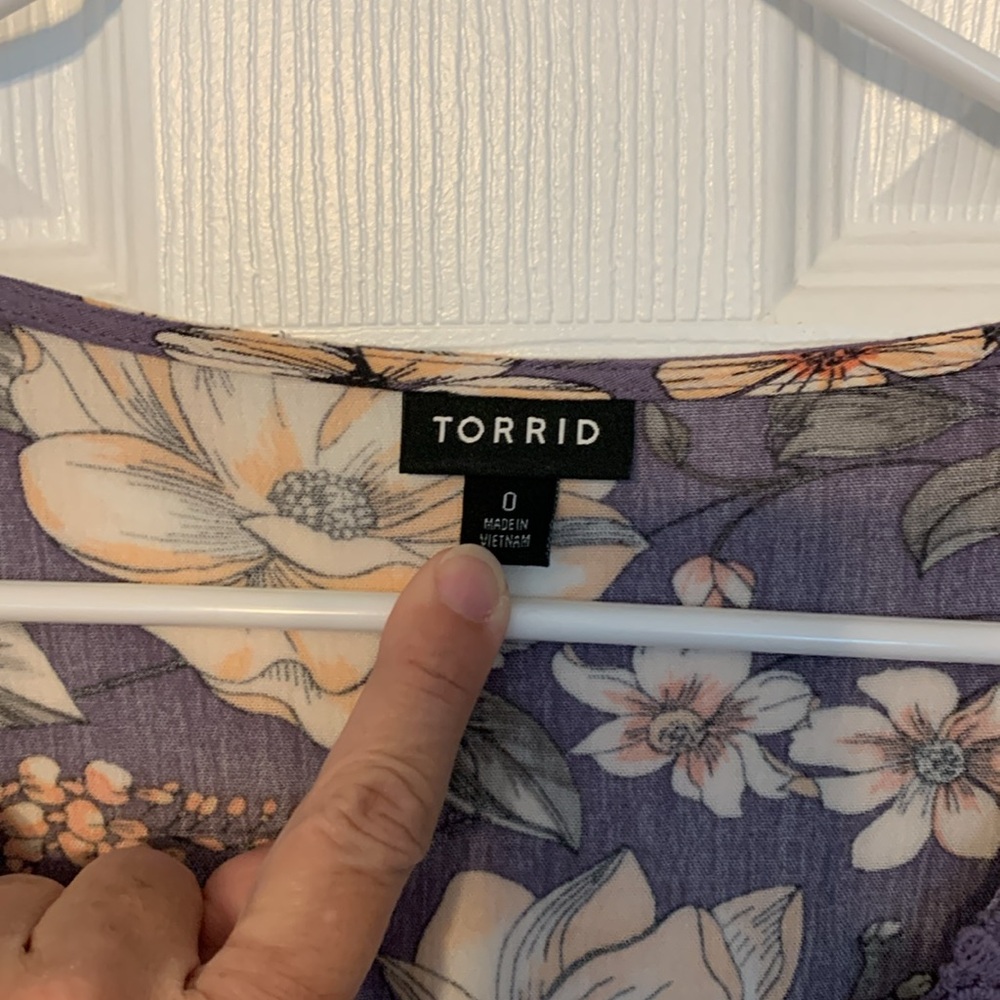 Torrid Top - Picture 4 of 5